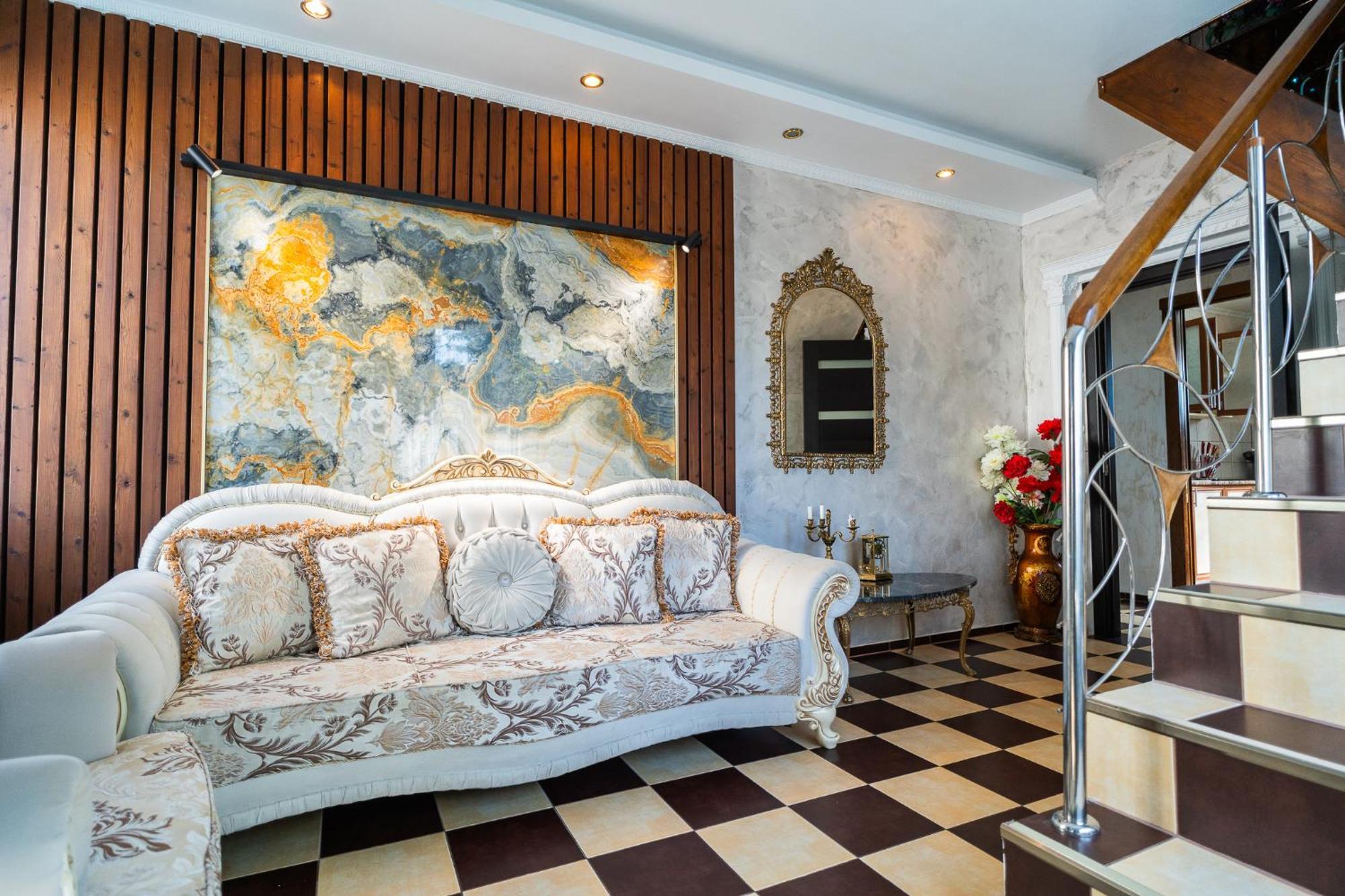 High-End 3Br Apartment - Private Garden, Terrace & Bbq Bukares Bagian luar foto